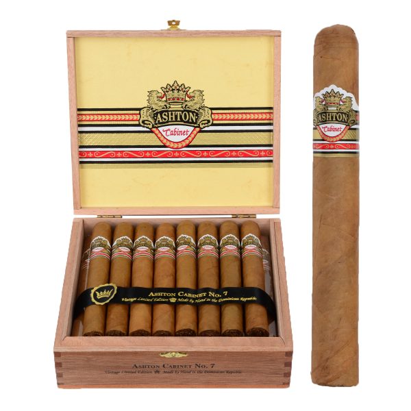 Ashton Cabinet № 7 Toro 6 1/4 x 52